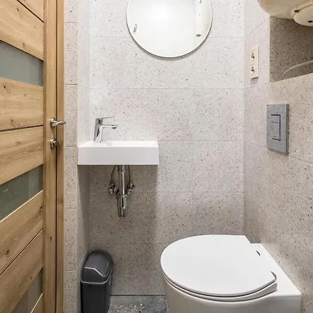 Knyazya Leva Apartment *